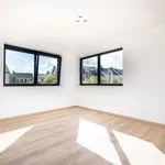 Maison de 501 m² avec 4 chambre(s) en location à Waterloo