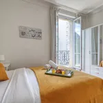 Appartement de 484 m² avec 1 chambre(s) en location à Paris