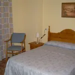 Rent 8 bedroom house in Granada']