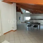 Affitto 3 camera appartamento di 121 m² in Sondrio