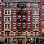 Rent 1 bedroom apartment in Harlem