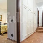 Rent 5 bedroom house of 200 m² in Spoleto