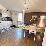 Rent 6 bedroom apartment of 100 m² in Comiso