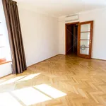 Rent 4 bedroom apartment of 220 m² in Budapest