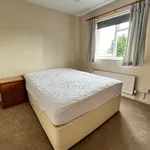 Rent 3 bedroom flat in Cotswold District