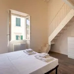 Rent 5 bedroom apartment of 90 m² in Florence