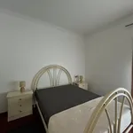 Rent a room of 120 m² in Vila Nova de Gaia