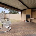 Rent 3 bedroom apartment of 125 m² in Pretoria