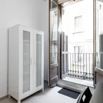 Rent 4 bedroom apartment in Barcelona