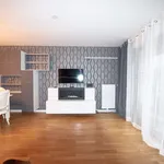 Rent 1 bedroom apartment of 92 m² in Paris