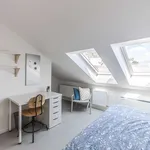 Pronajměte si 4 ložnic/e byt o rozloze 97 m² v prague