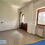 Affitto 4 camera appartamento di 106 m² in Rome