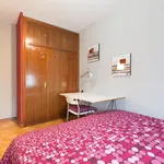 Rent 6 bedroom apartment in Madrid