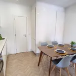 Rent 2 bedroom apartment of 75 m² in Lisbon