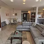 Rent 4 bedroom house of 350 m² in Podstrana