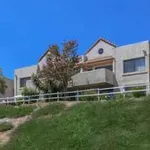 Rent 1 bedroom apartment in Santa Clarita