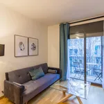 Rent 3 bedroom apartment of 40 m² in Barcelona