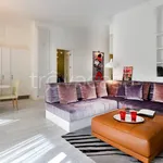 Rent 3 bedroom apartment of 120 m² in Milano