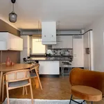 Miete 2 Schlafzimmer wohnung von 893 m² in Vienna