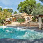 Maison de 310 m² avec 8 chambre(s) en location à Aix-en-Provence