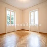 Rent 5 bedroom apartment of 188 m² in Genoa