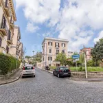 Affitto 3 camera appartamento di 65 m² in Napoli