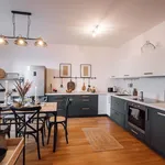 Rent 4 bedroom apartment of 99 m² in Berlin