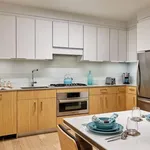 Rent 2 bedroom apartment in Astoria