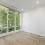 Rent 3 bedroom apartment in Queens