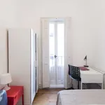 Rent a room of 202 m² in madrid