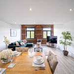 Rent 2 bedroom flat of 700 m² in Bradford