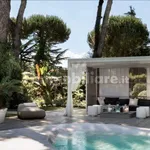 Rent 4 bedroom house of 550 m² in Rome