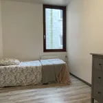 Appartement de 78 m² avec 3 chambre(s) en location à Saint-Galmier