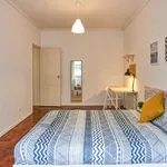 Rent a room in lisbon