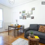 Rent 1 bedroom apartment of 33 m² in Paris