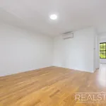 Rent 3 bedroom apartment in Brooklyn