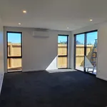 Rent 3 bedroom house of 193 m² in Tauranga