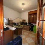 Affitto 5 camera appartamento di 150 m² in Giugliano in Campania