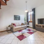 Rent 1 bedroom apartment of 49 m² in Florence