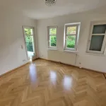 ** EXKLUSIVE VILLA MIT BESONDEREM FENG-SHUI UND STILVOLLEM EINGANGSBEREICH VOR DEN TOREN WIENS ** 2 GARAGENPLÄTZE ** GARTEN ** TIERFREUNDLICH **