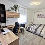 Miete 3 Schlafzimmer wohnung von 99 m² in Ebreichsdorf