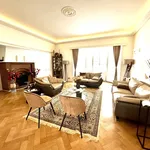 Rent 4 bedroom house of 280 m² in Ukkel