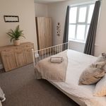 Rent 8 bedroom flat in South West England