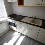 große 2 Zimmer Wohnung mit geräumigen Bad und EBK in Oelsnitz/ Vogtl.