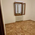 Rent 4 bedroom house of 90 m² in Arezzo