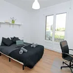 Rent a room of 360 m² in barcelona