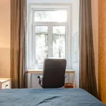 Rent a room in lisbon