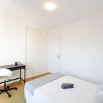 Rent 5 bedroom apartment in Lisbon