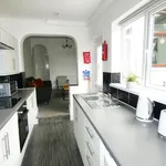 Rent 3 bedroom flat in Stoke-on-Trent