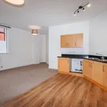 Flat to rent in Guildhall Road, Northampton NN1